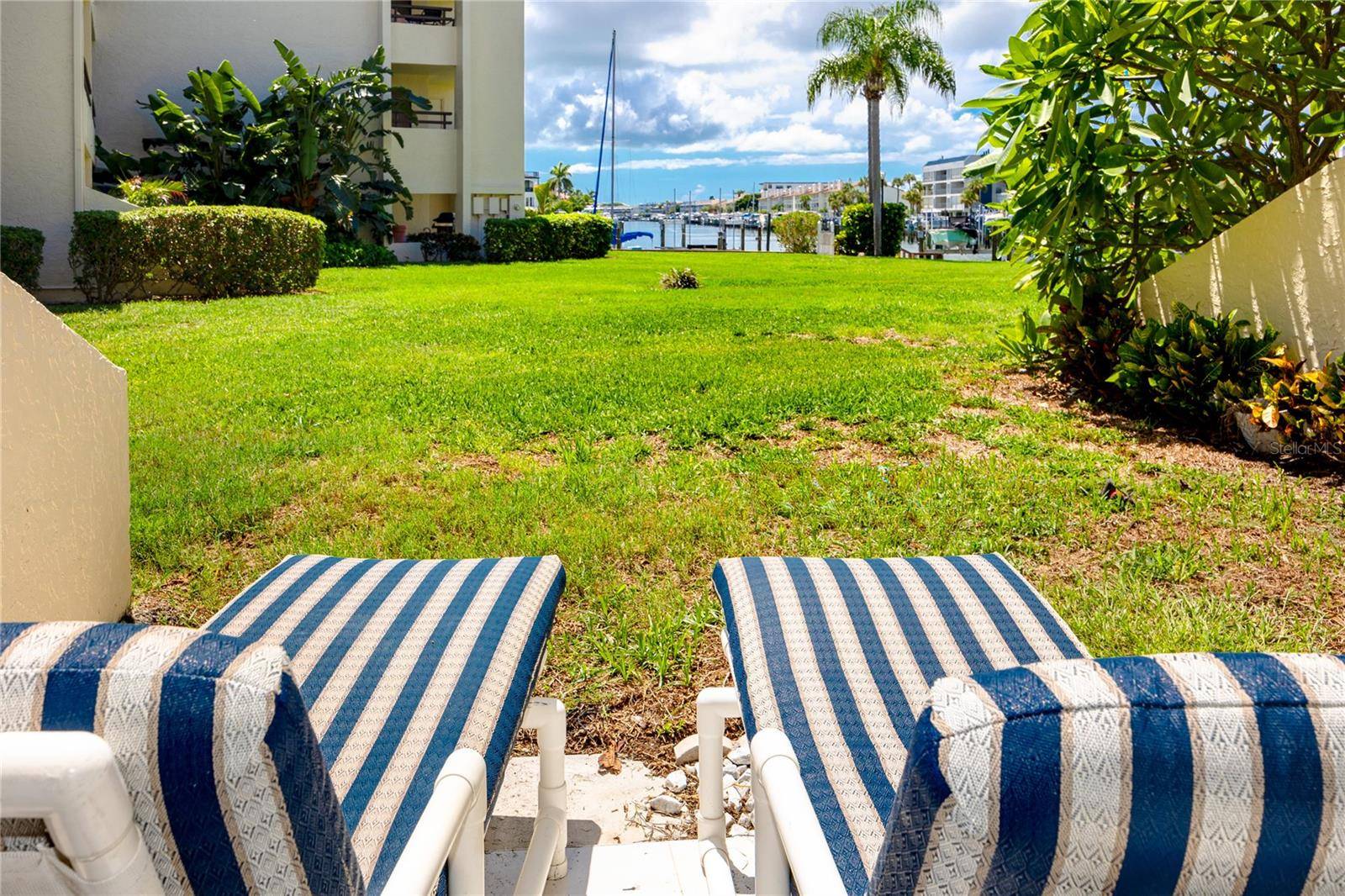 126 1ST ST E #102, Tierra Verde, FL 33715