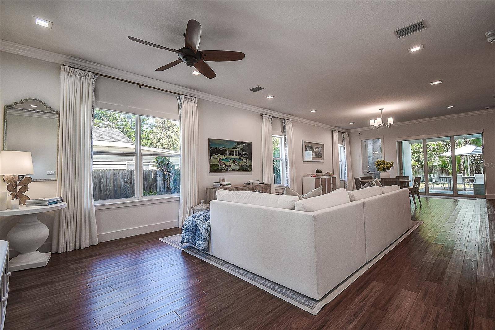 3311 W PAUL AVE, Tampa, FL 33611
