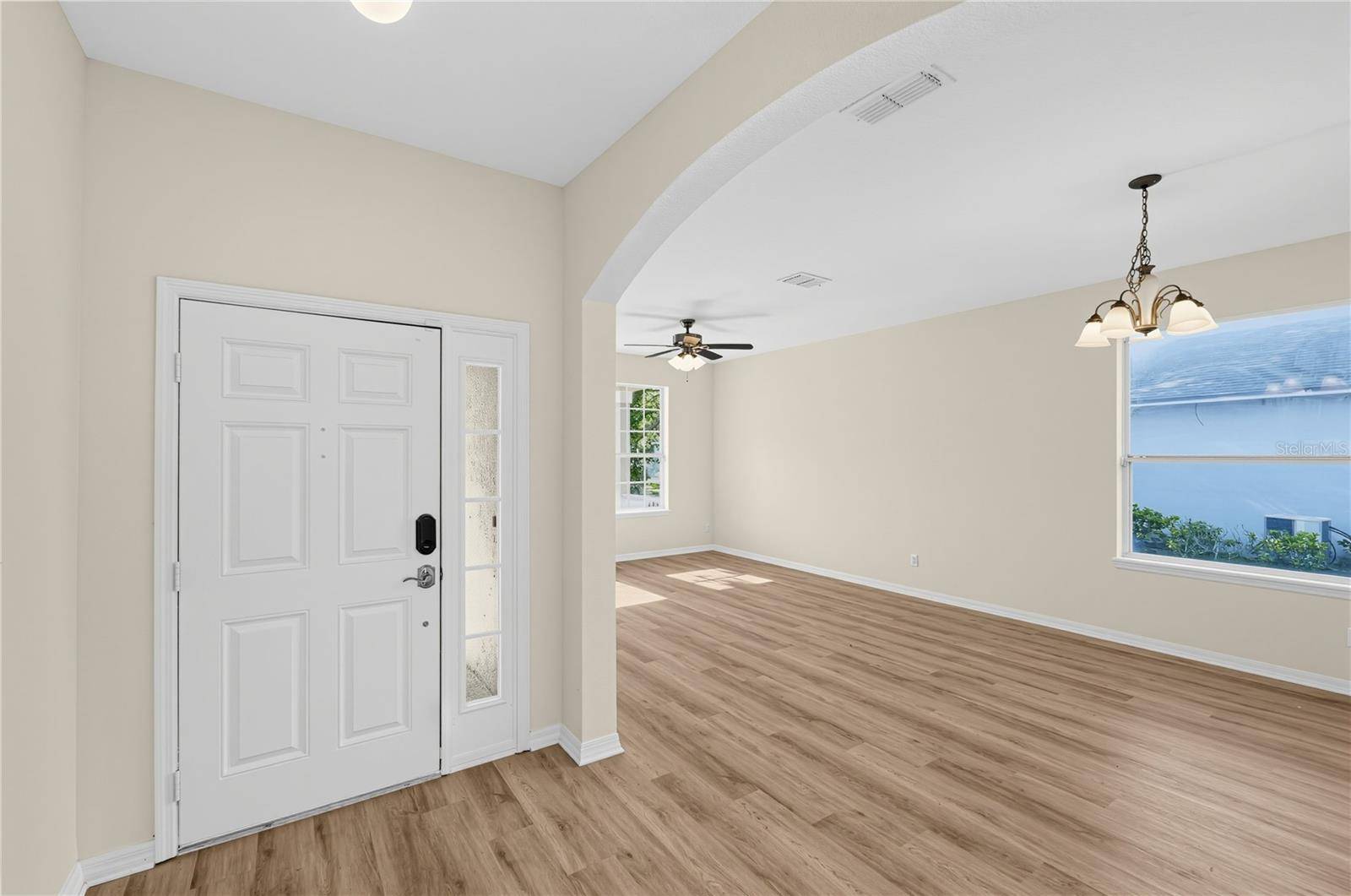 34061 FORTUNADO ST, Sorrento, FL 32776