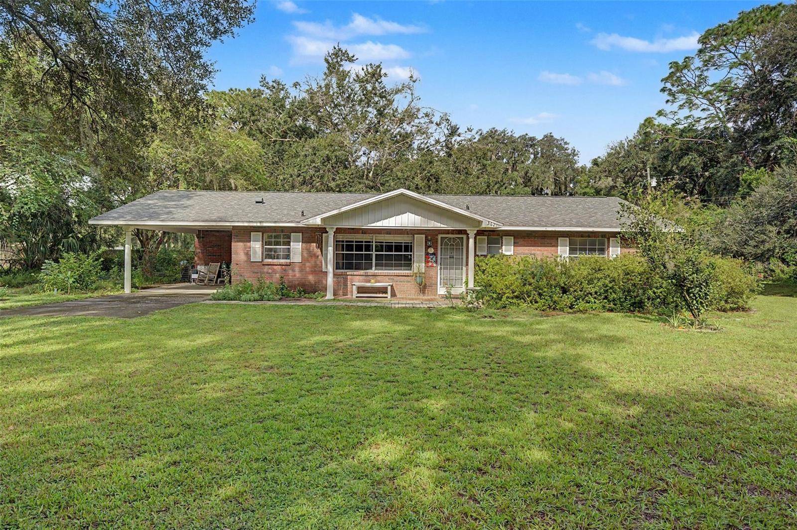 3621 OAKWOOD DR, Wesley Chapel, FL 33543