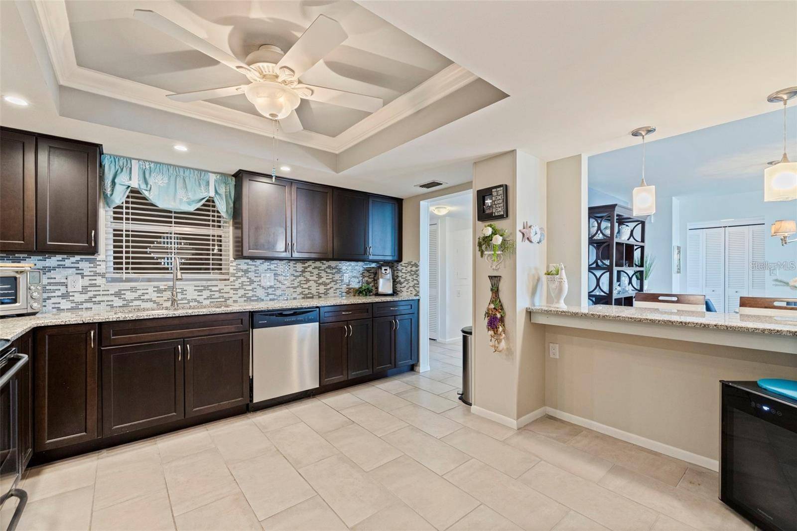 5200 BRITTANY DR S #1701, St Petersburg, FL 33715