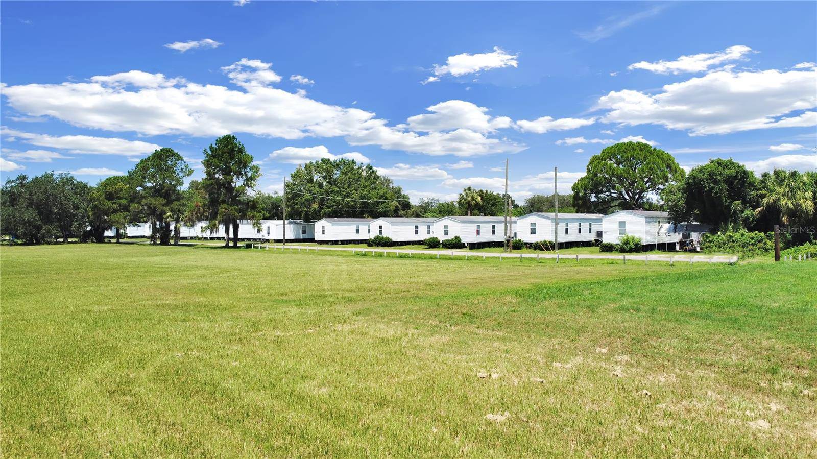 6334 EUGENE ACRES LN, Gibsonton, FL 33534