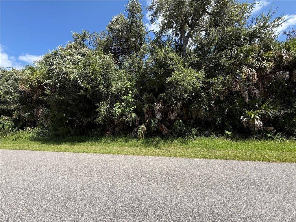 2560 SHADY AVE, North Port, FL 34286