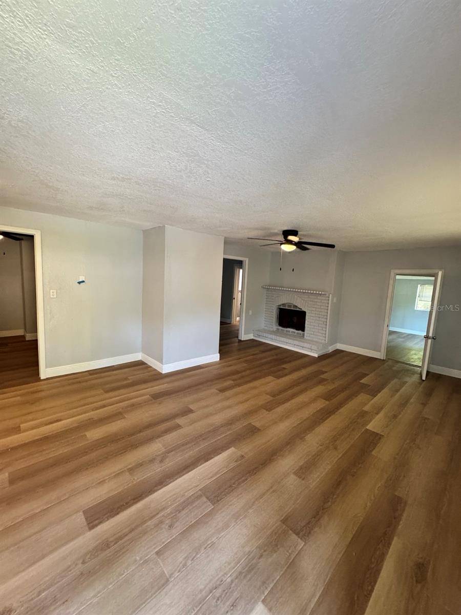 1320 S OLEANDER AVE, Sanford, FL 32771