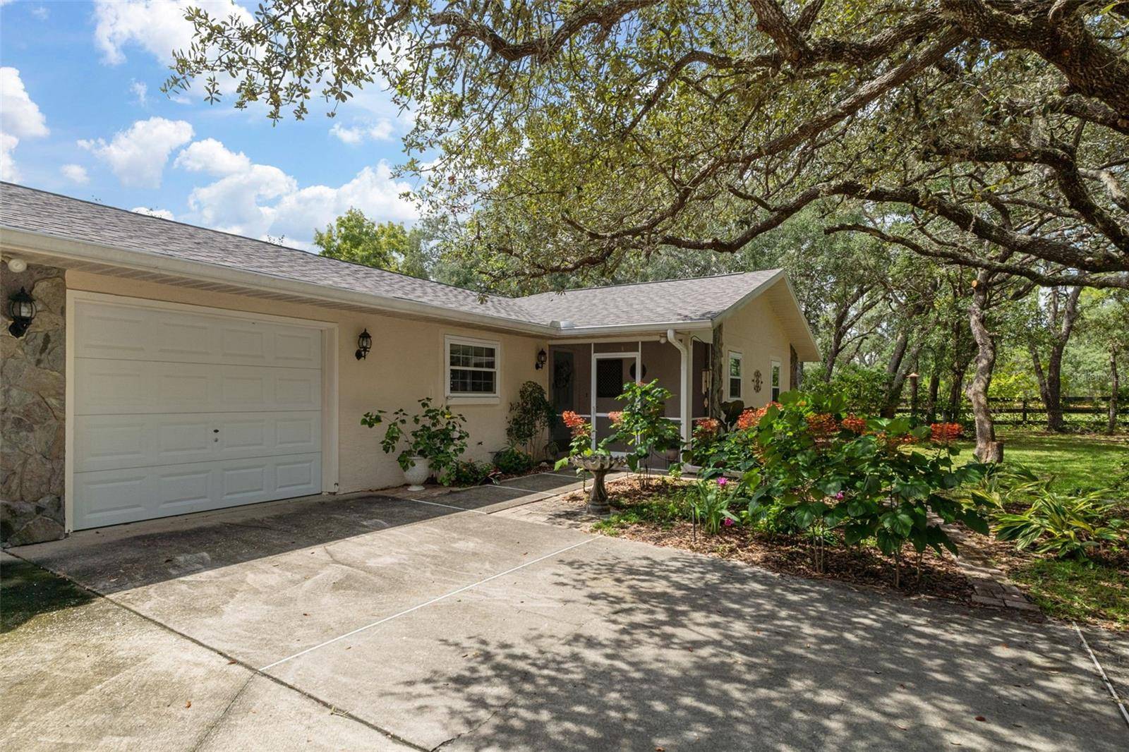 6310 W CORRAL PL, Beverly Hills, FL 34465