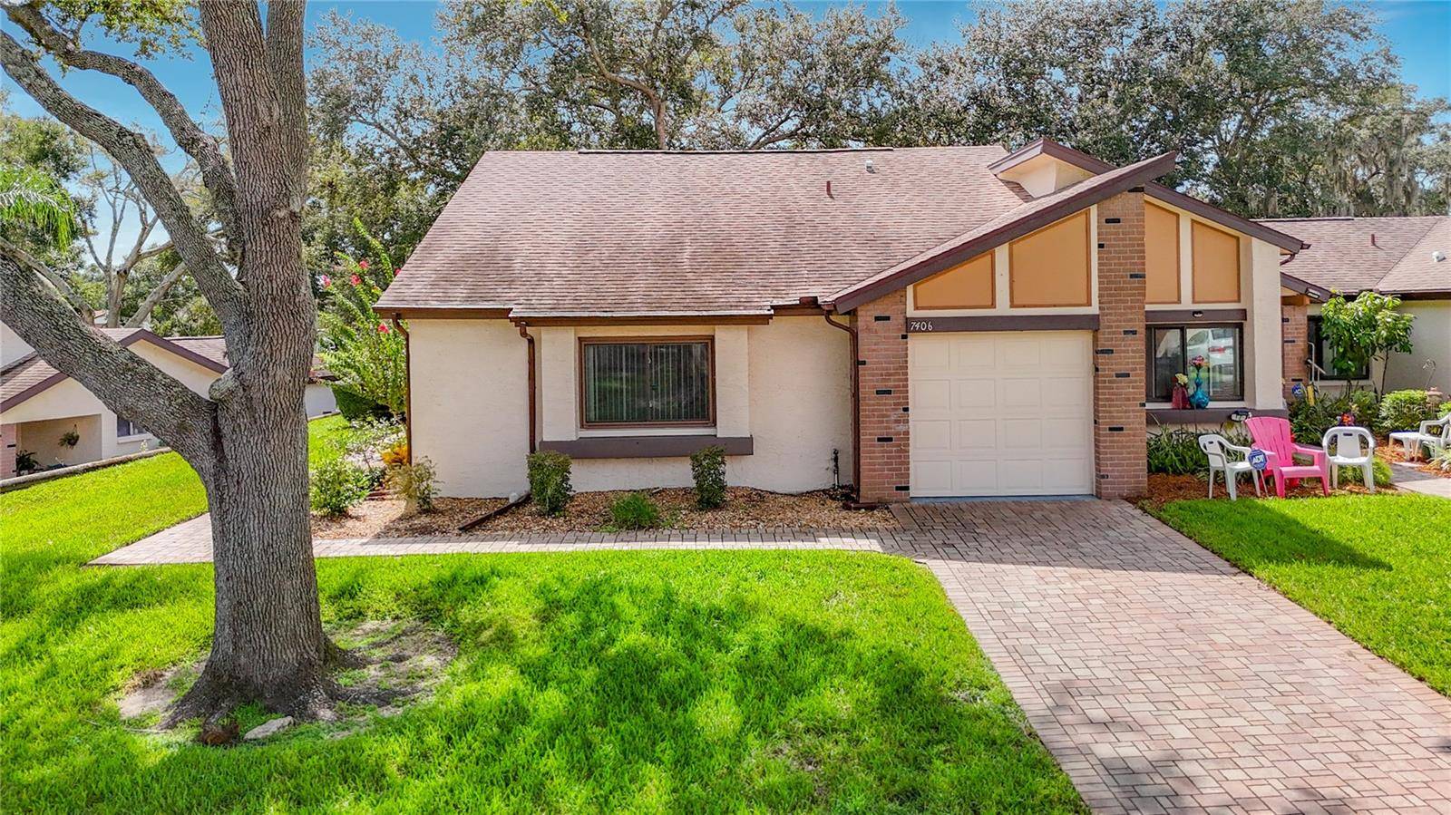 7406 HEATHER WALK DR, Weeki Wachee, FL 34613