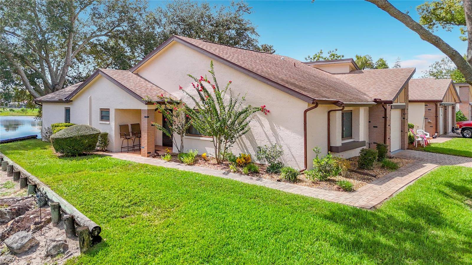 7406 HEATHER WALK DR, Weeki Wachee, FL 34613