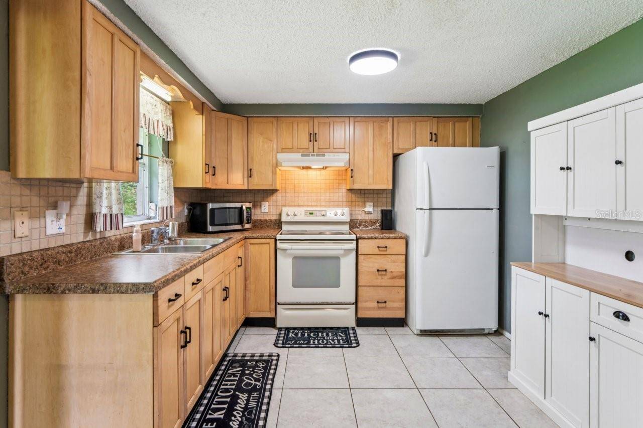 15915 VILLA DR, Hudson, FL 34667