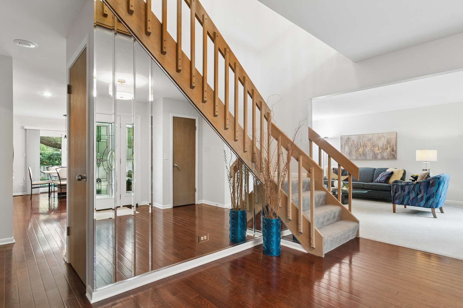 1310 Hidden Lake DR, Buffalo Grove, IL 60089