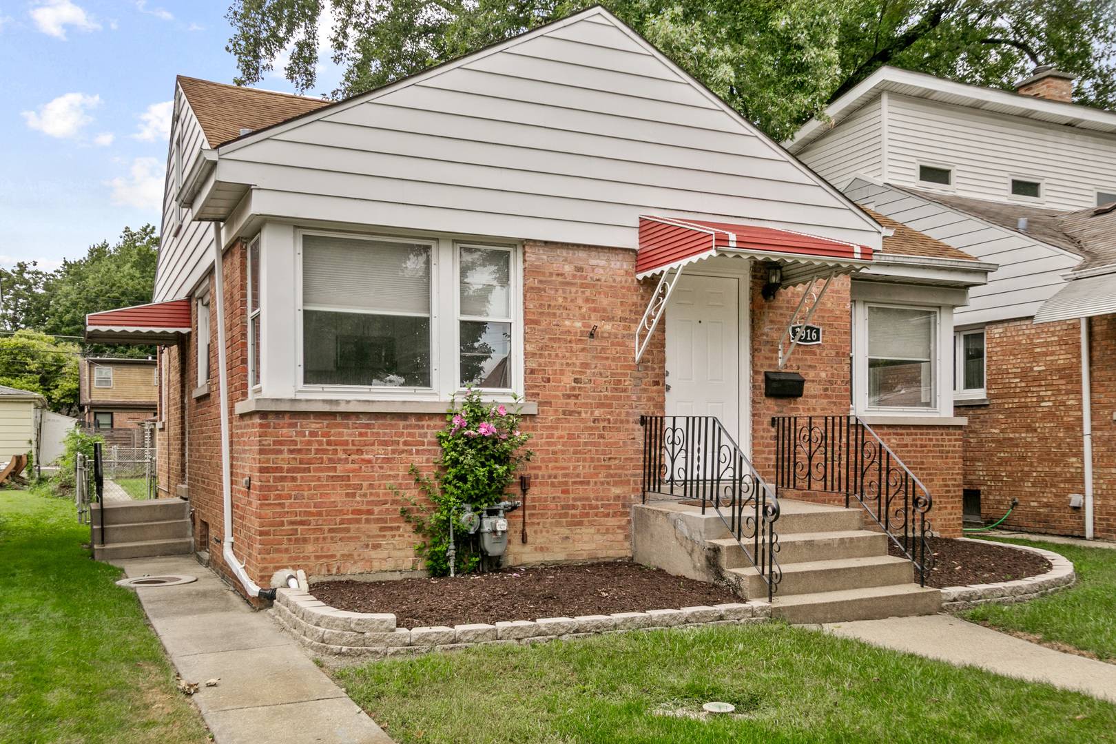 3916 Sunnyside AVE, Brookfield, IL 60513