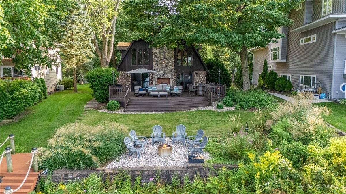 1275 Lake Holiday DR, Lake Holiday, IL 60548