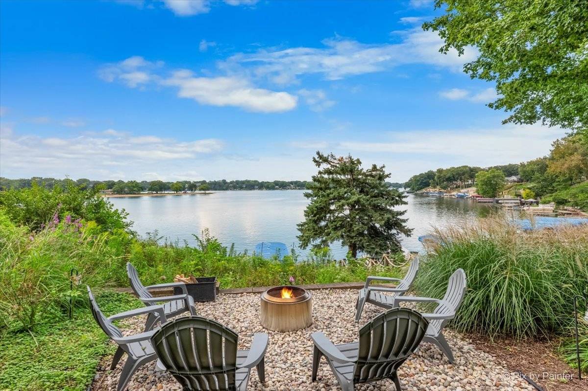 1275 Lake Holiday DR, Lake Holiday, IL 60548