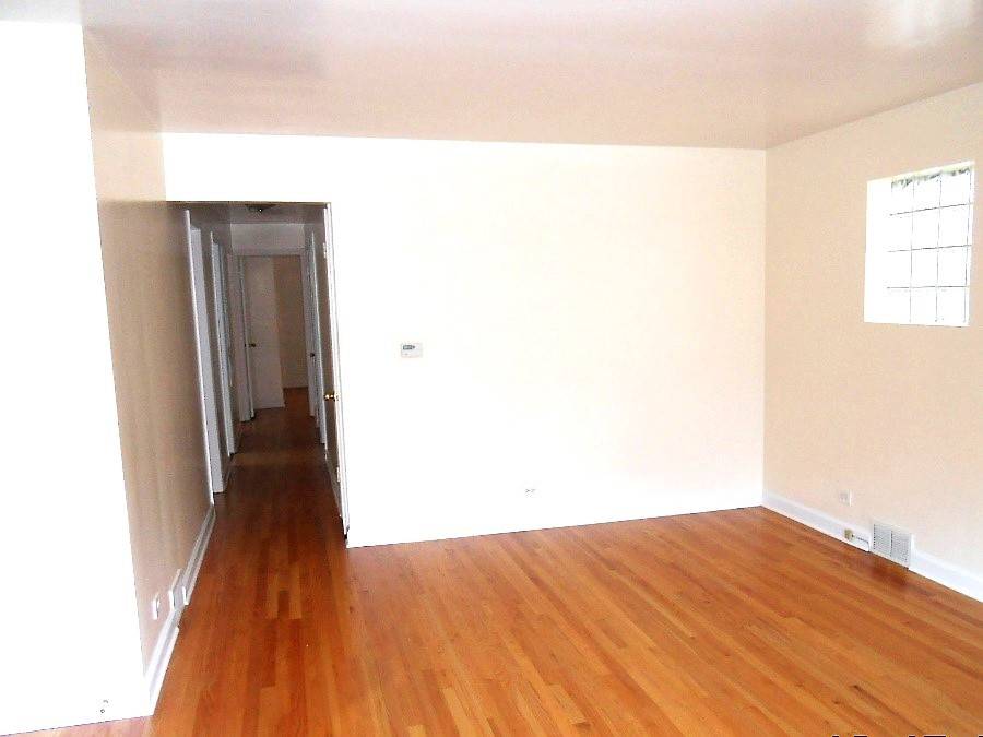 5534 N Campbell AVE #3, Chicago, IL 60625