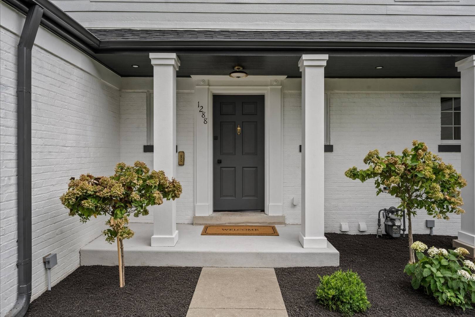 1288 Sunview LN, Winnetka, IL 60093