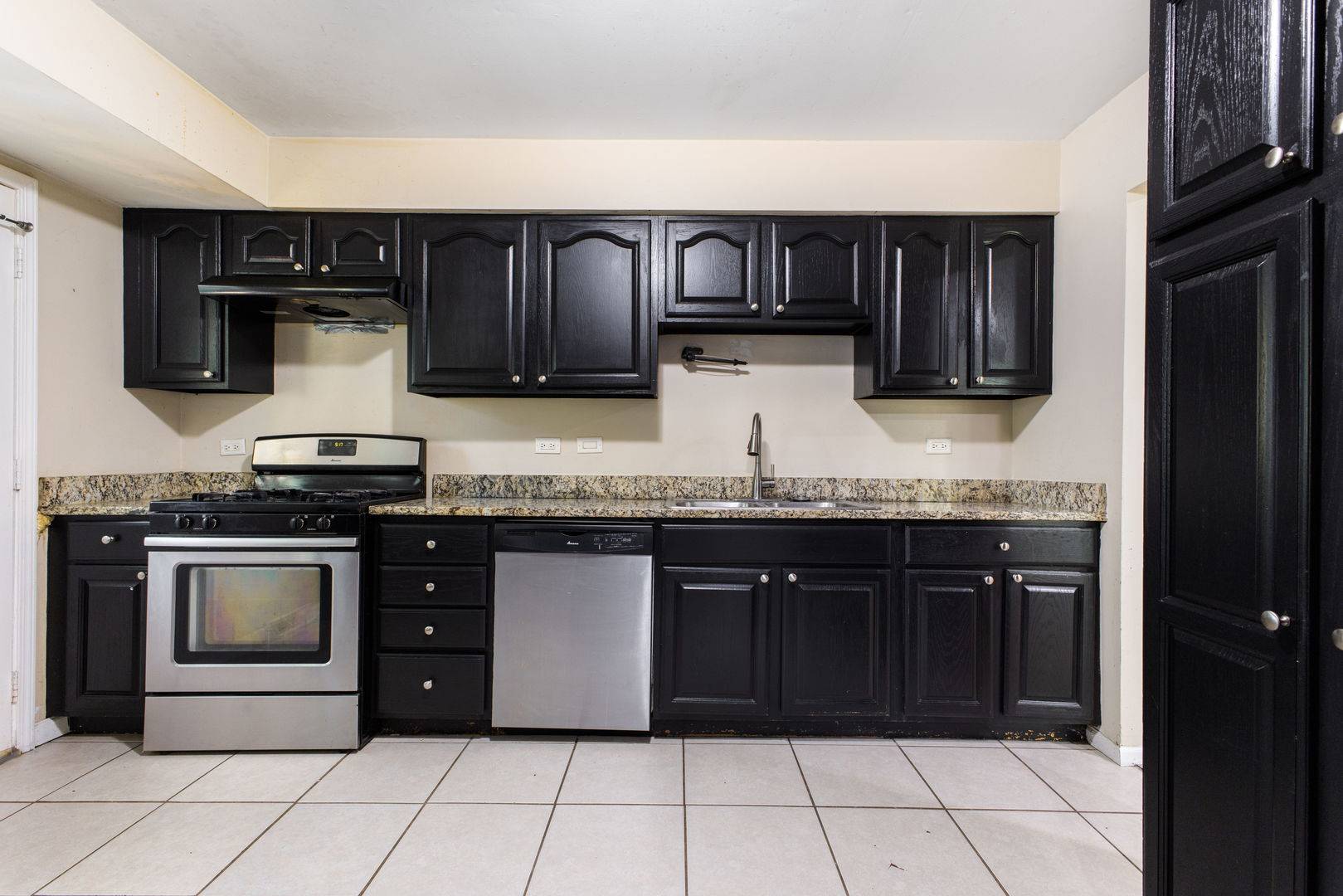 504 Nassau AVE, Bolingbrook, IL 60440