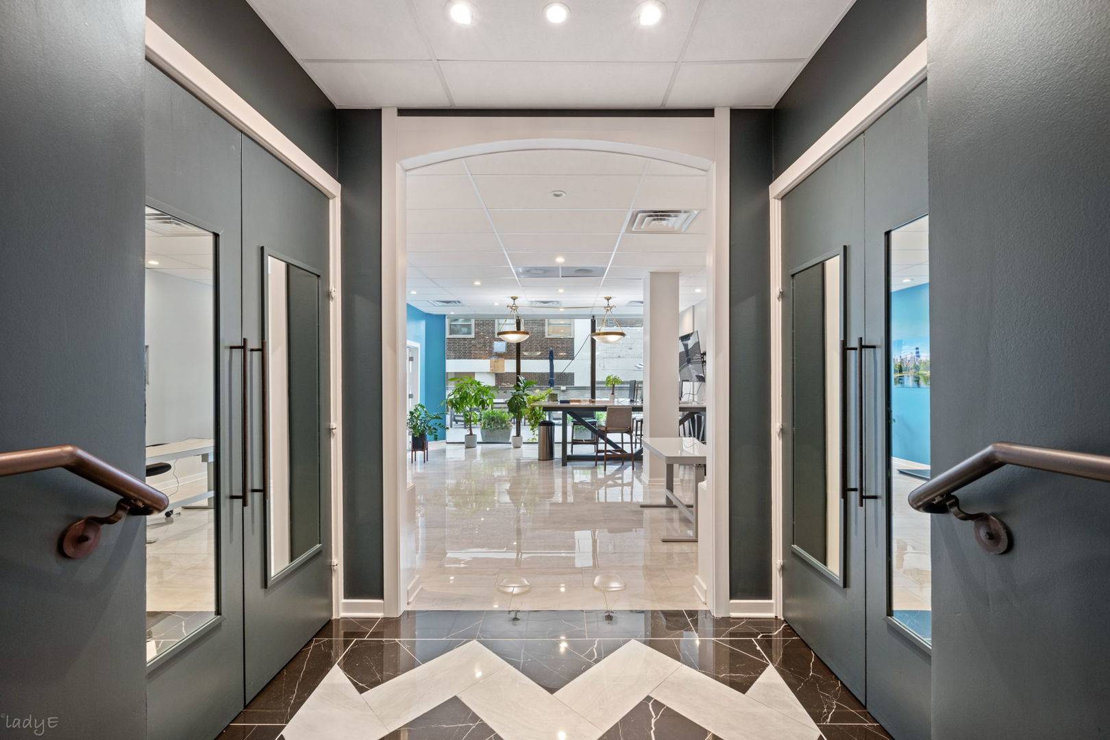 3200 N Lake Shore DR #200, Chicago, IL 60657