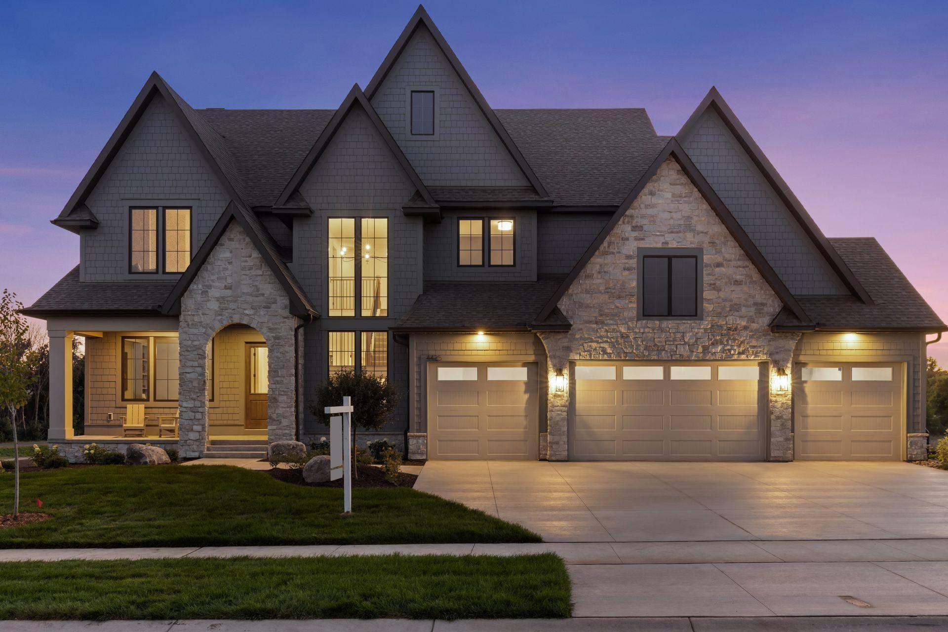 4425 Brindle DR, Medina, MN 55340
