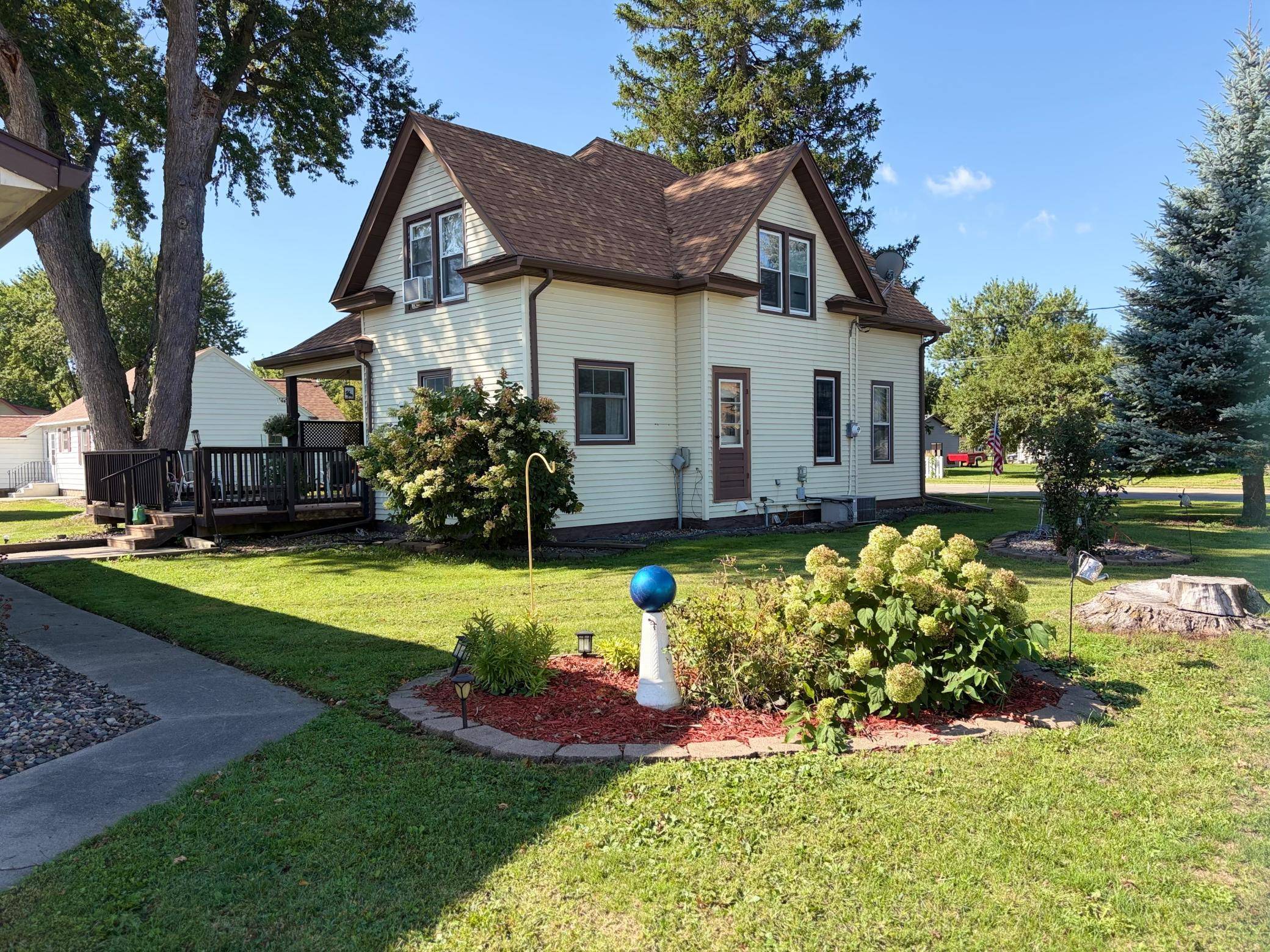 501 1st AVE SE, Pine Island, MN 55963