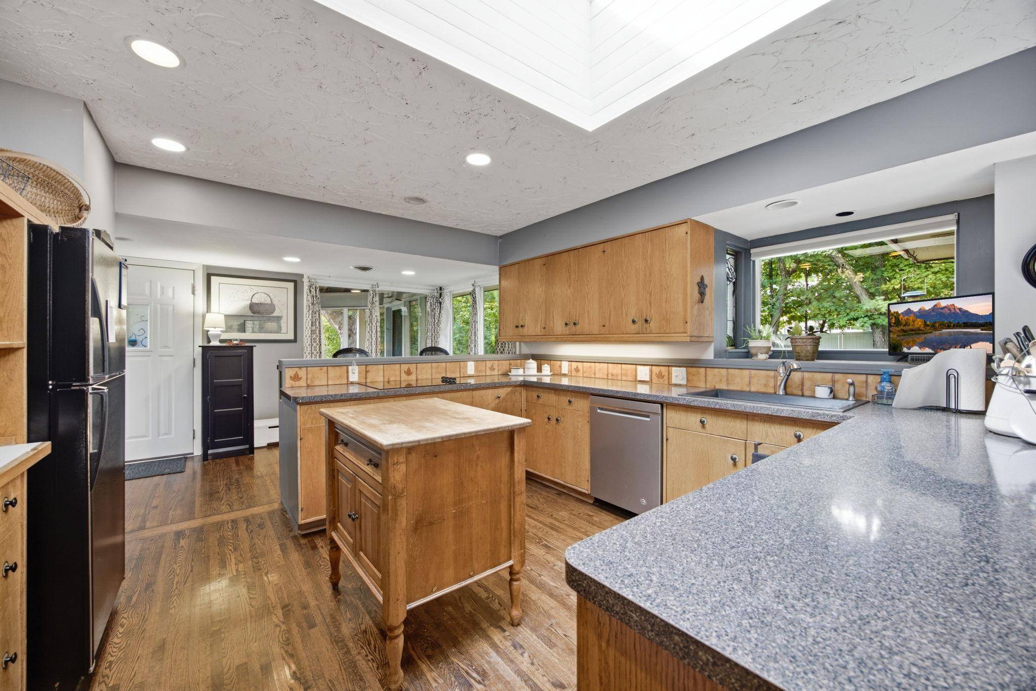 18030 20th AVE N, Plymouth, MN 55447