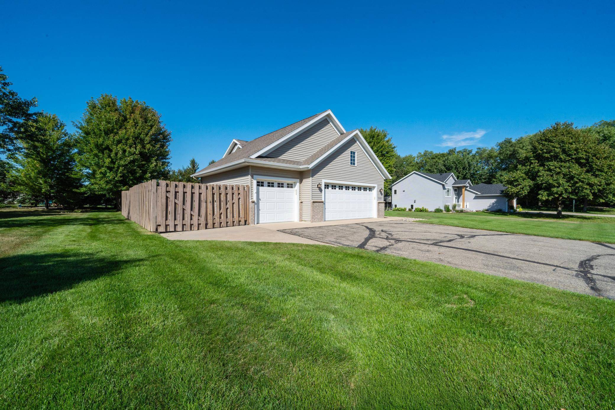 101 Glenn RD NW, Alexandria, MN 56308