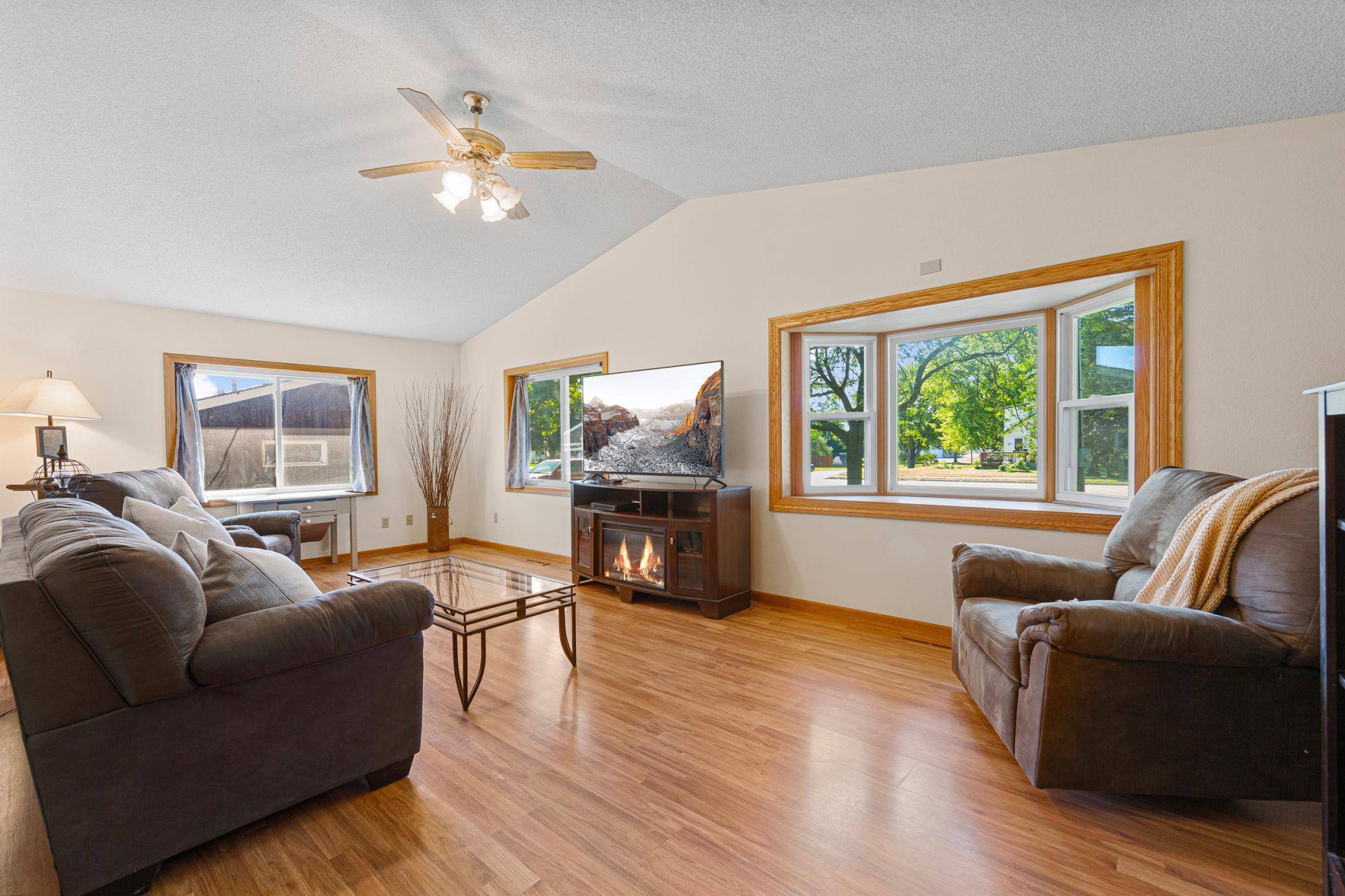 414 S Main ST, Medford, MN 55049