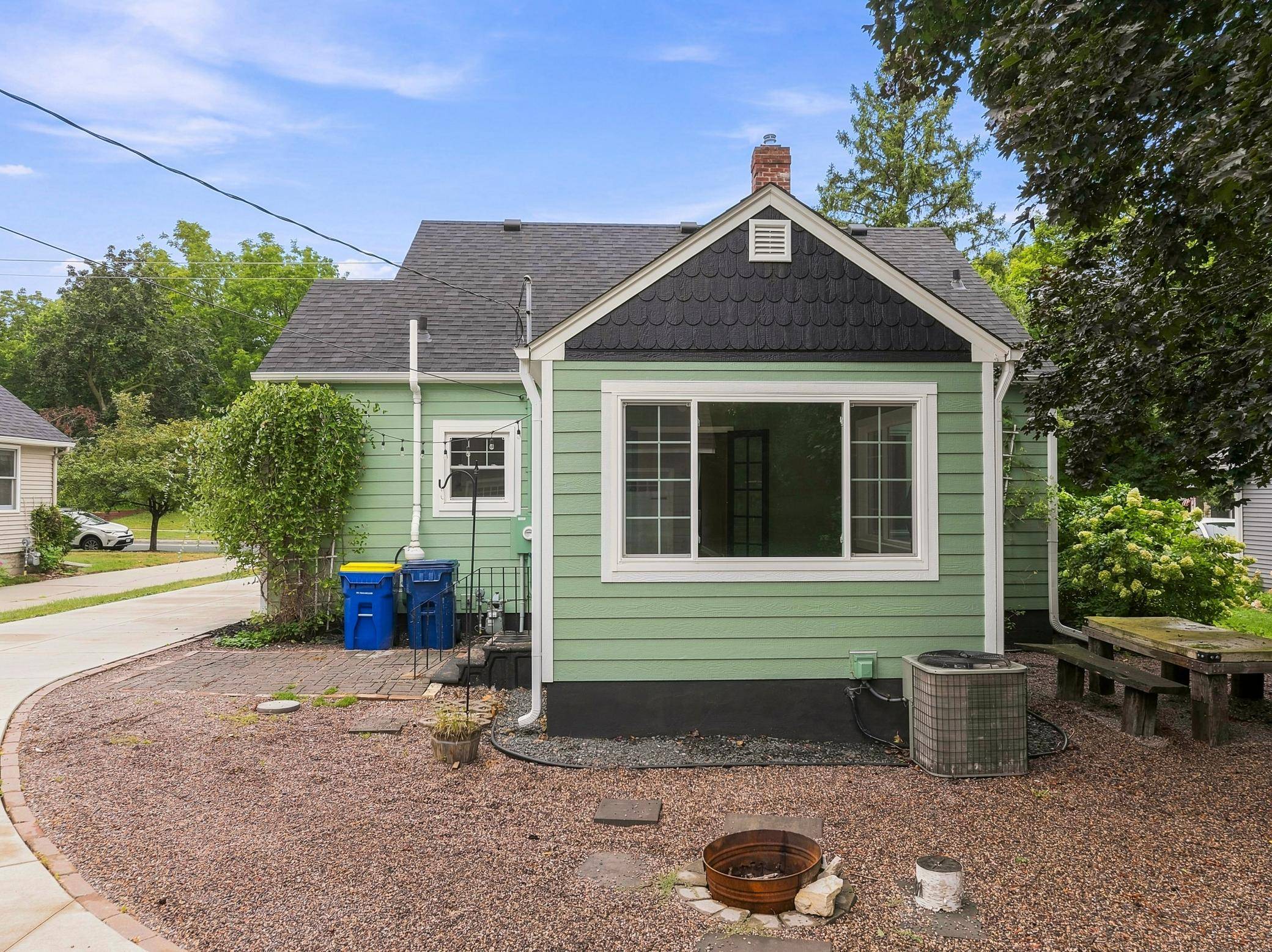 809 1st ST W, Northfield, MN 55057