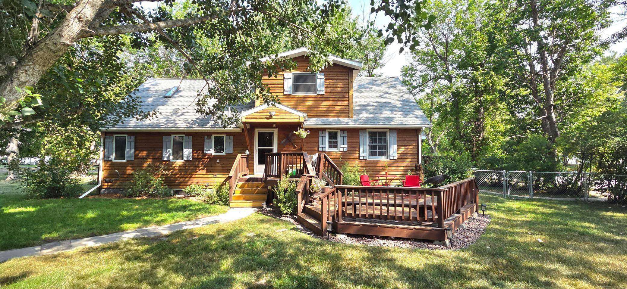 1002 9th AVE, International Falls, MN 56649