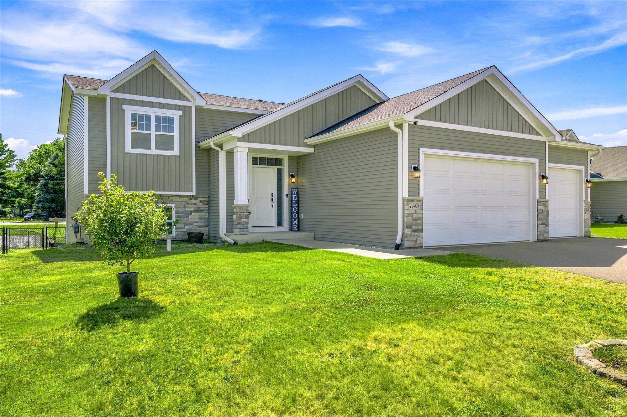 25707 Euclid AVE, Wyoming, MN 55092