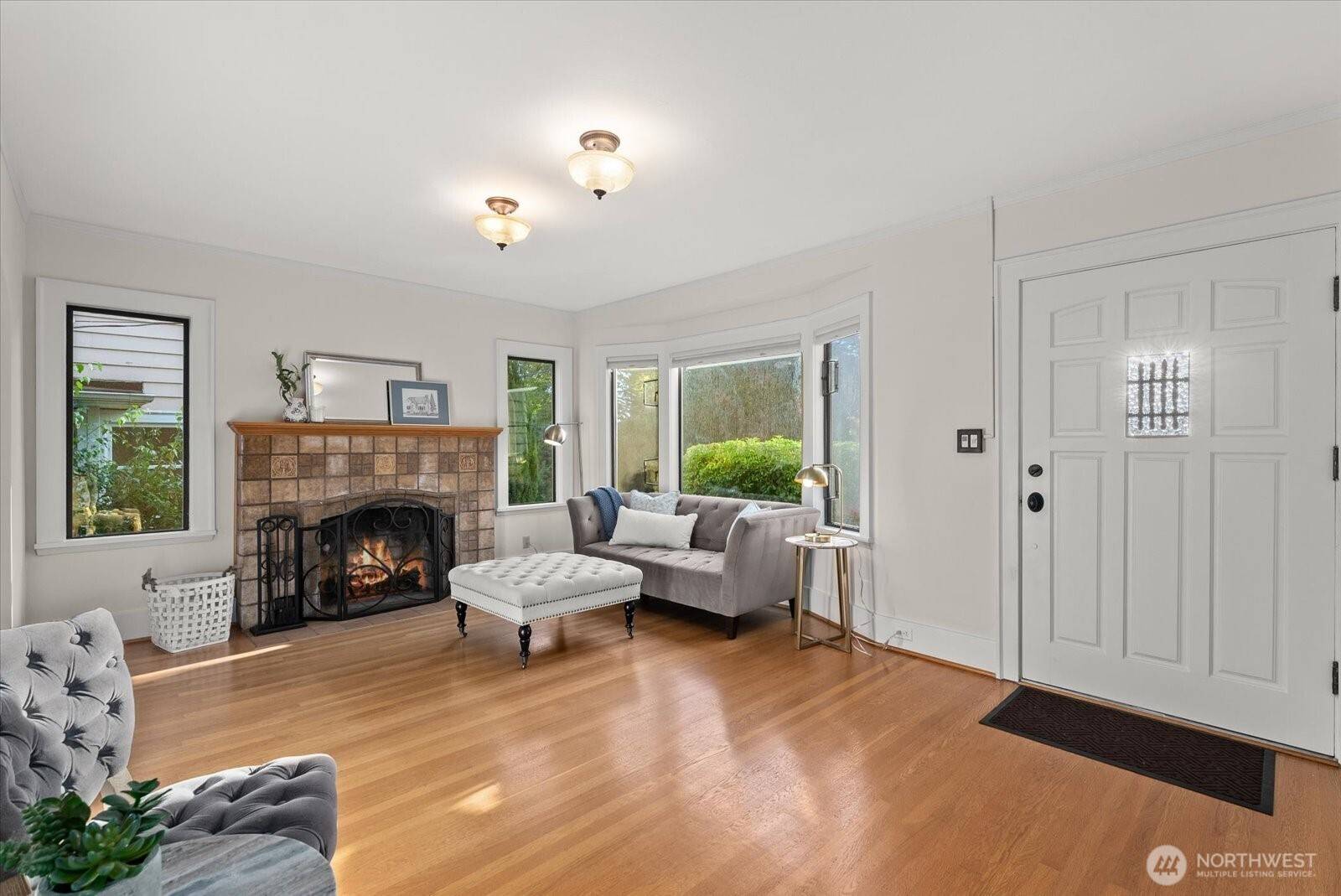 7530 Roosevelt Wy NE, Seattle, WA 98115