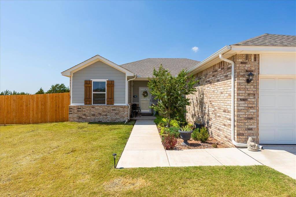 504 Evergreen WAY, Guthrie, OK 73044