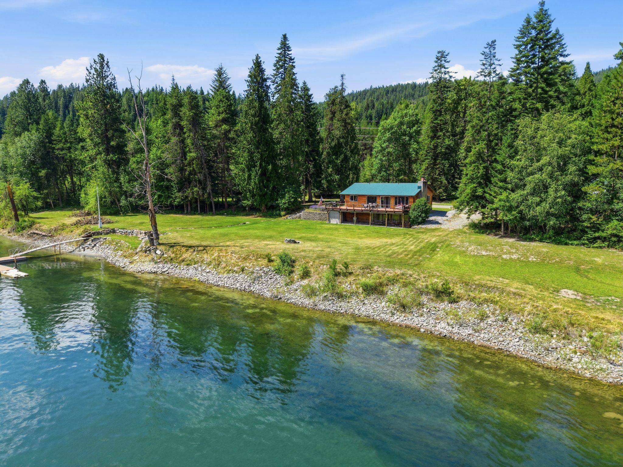 161 S Alaska Ln, Cusick, WA 99119