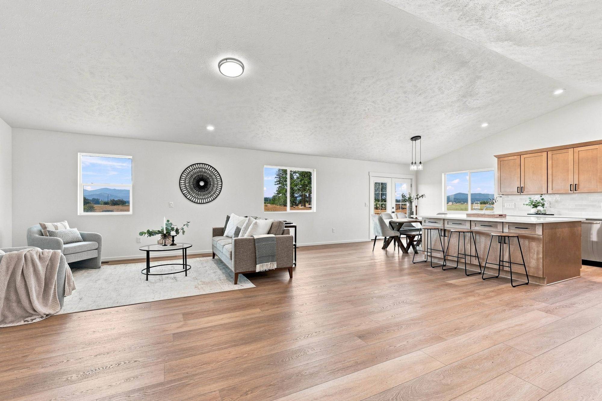 34911 N Arlington Rd, Deer Park, WA 99006