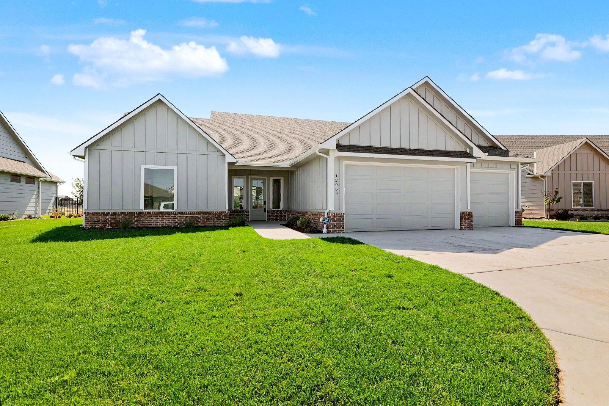 12069 E Pepperwood St, Wichita, KS 67226