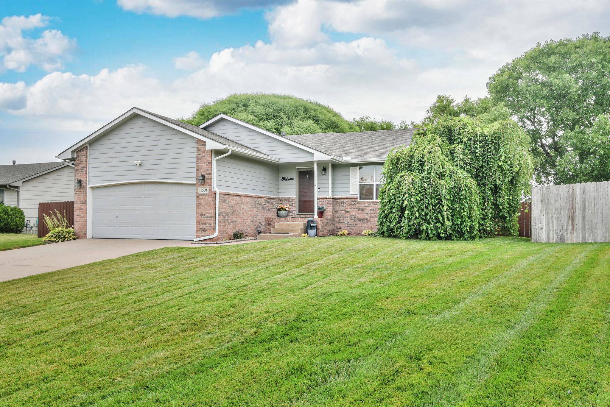 1601 N Cleary Lane, Goddard, KS 67052-8543