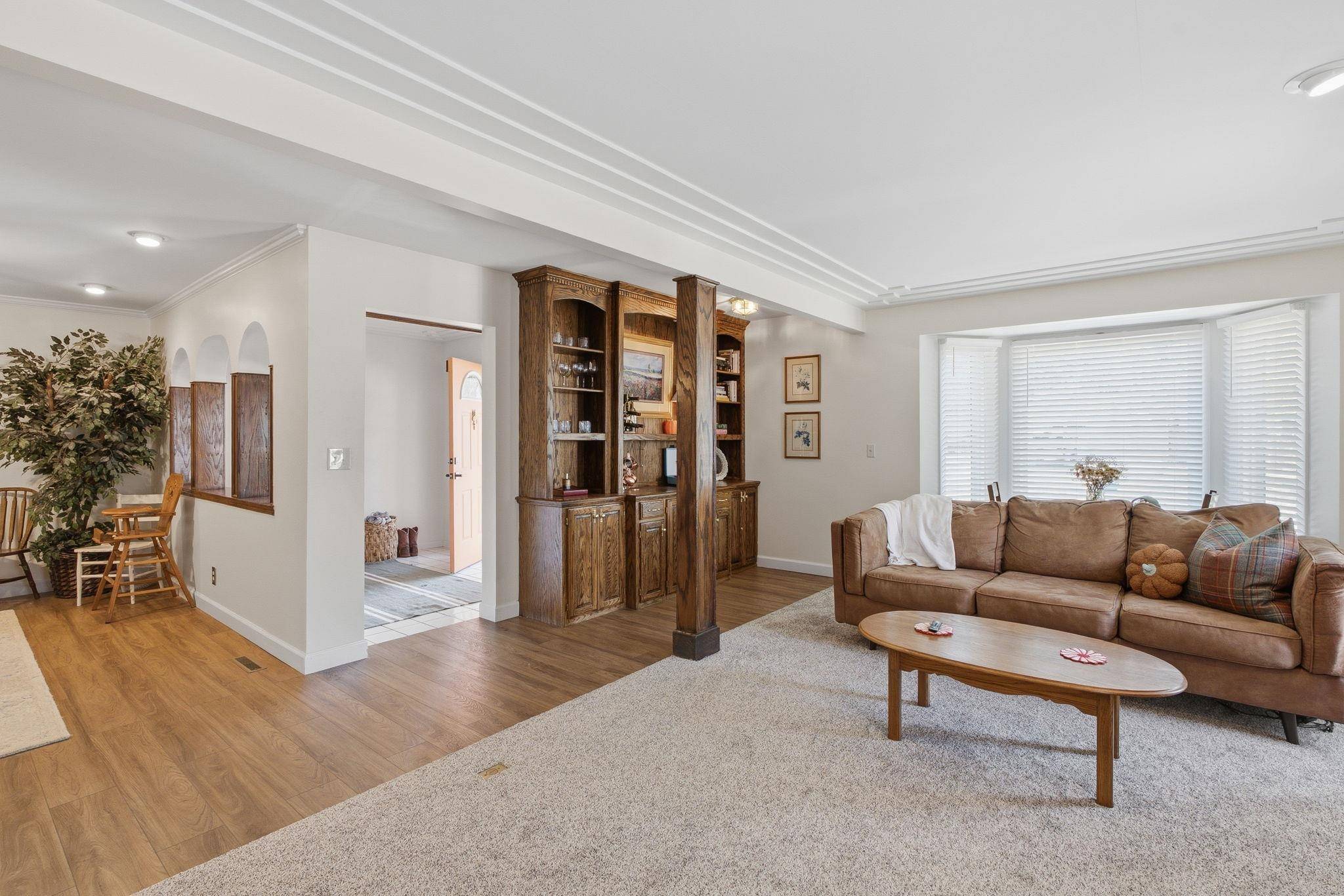 842 N Acadia, Wichita, KS 67212