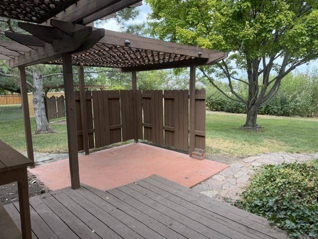 328 Campus Ct, North Newton, KS 67117