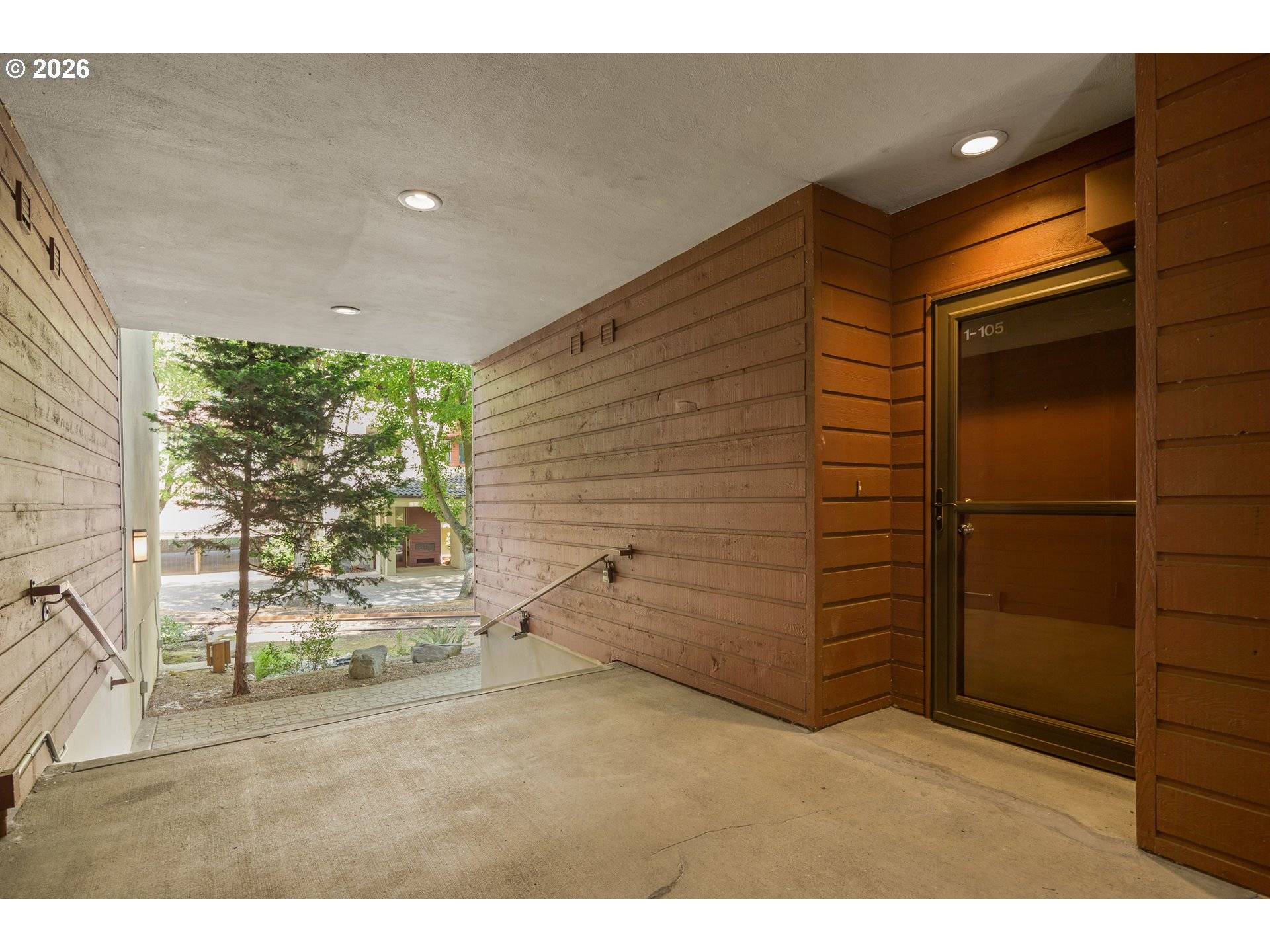 5250 S LANDING DR #105B1, Portland, OR 97239