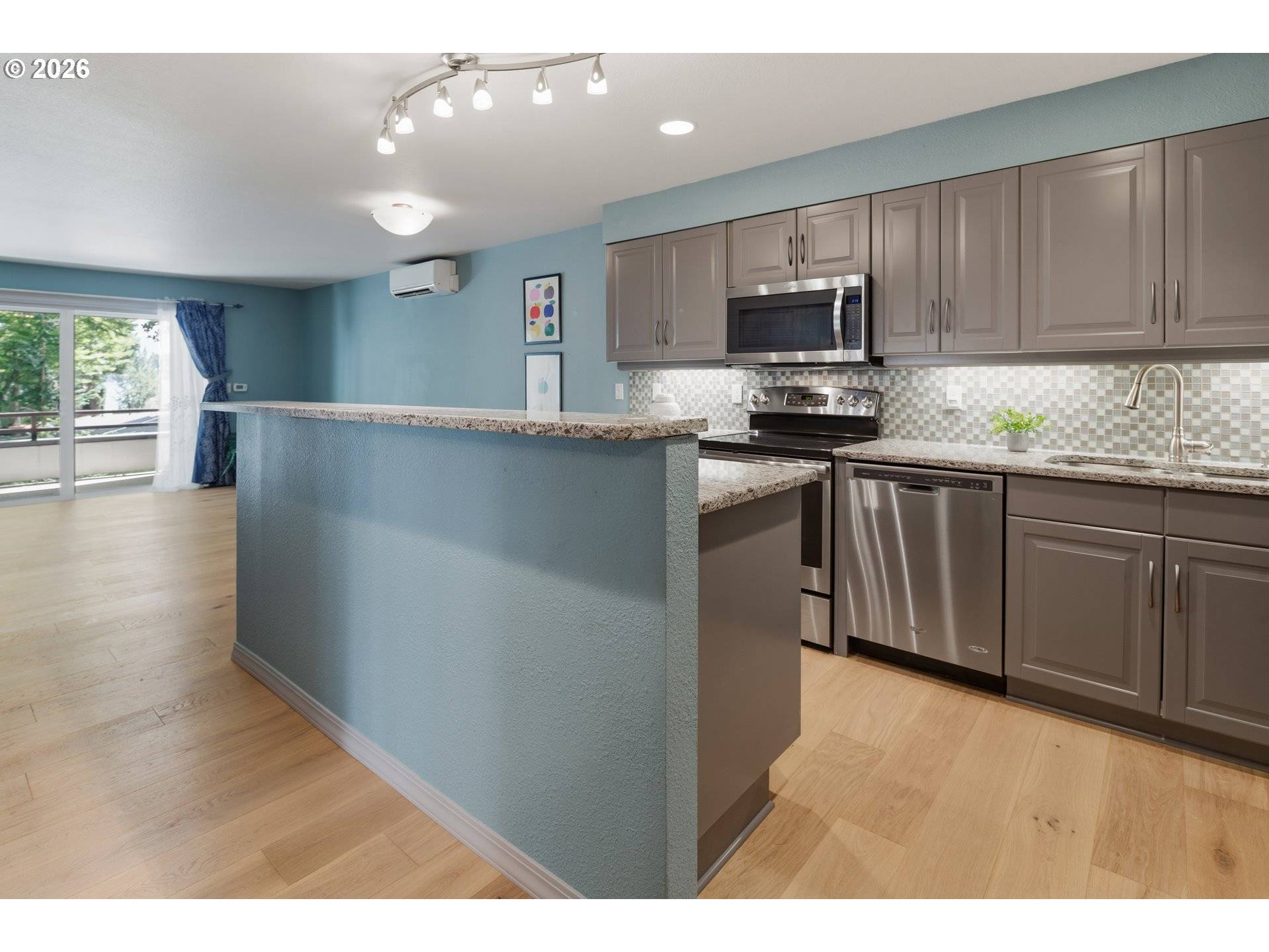 5250 S LANDING DR #105B1, Portland, OR 97239