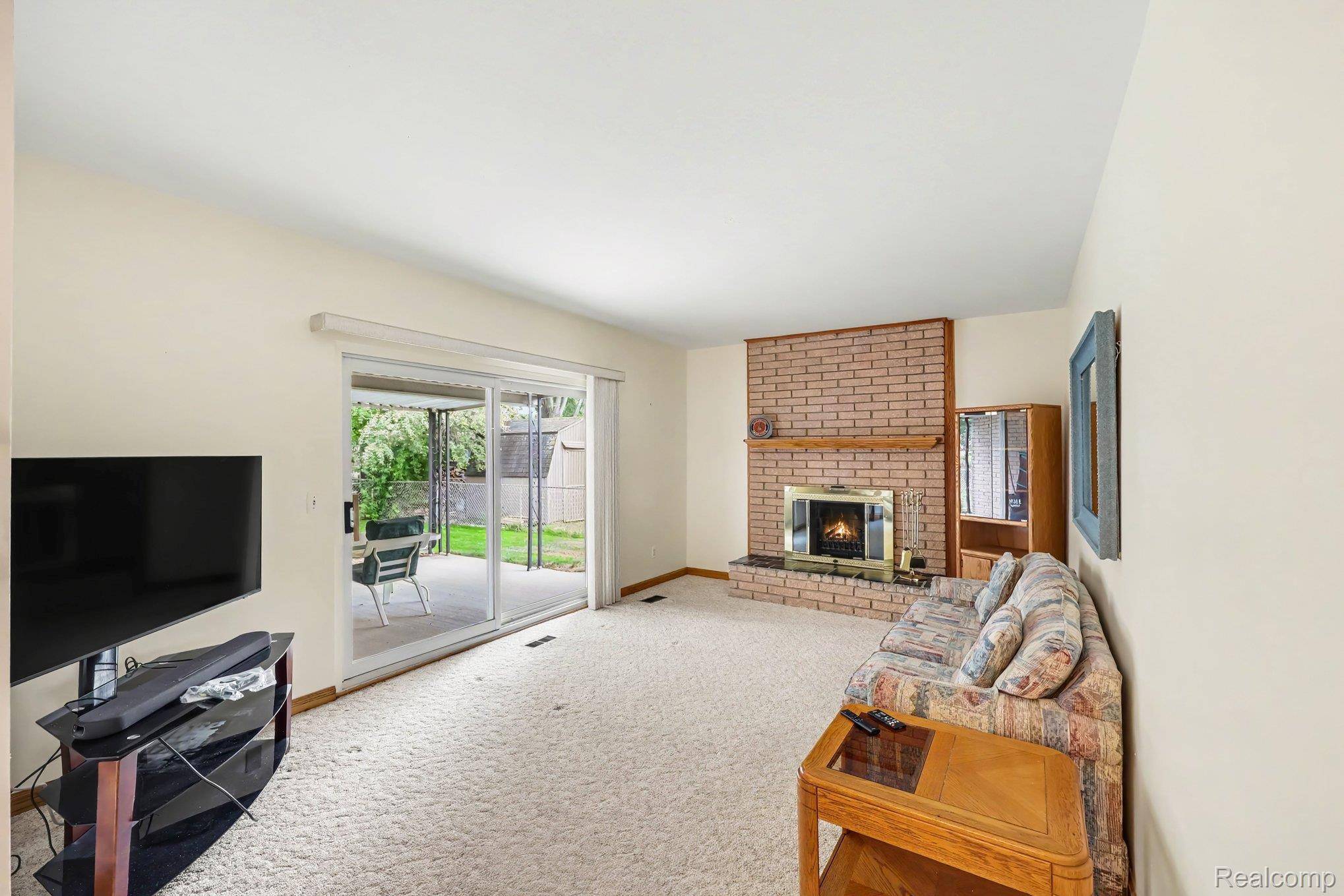 31694 Cindy, Fraser, MI 48026