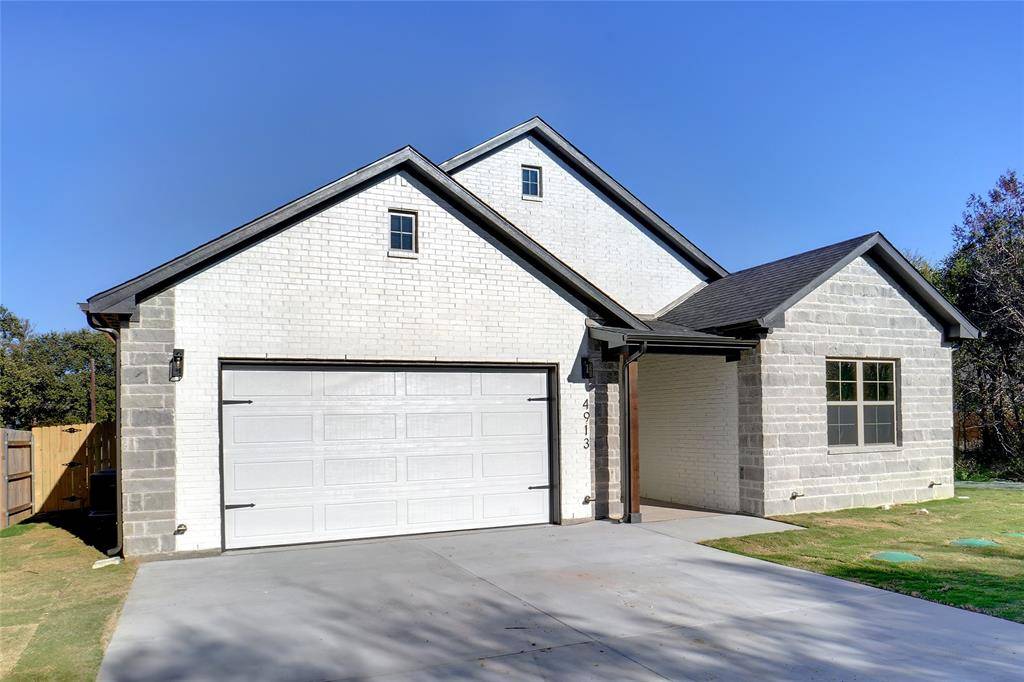 4913 Wichita Street, Granbury, TX 76048