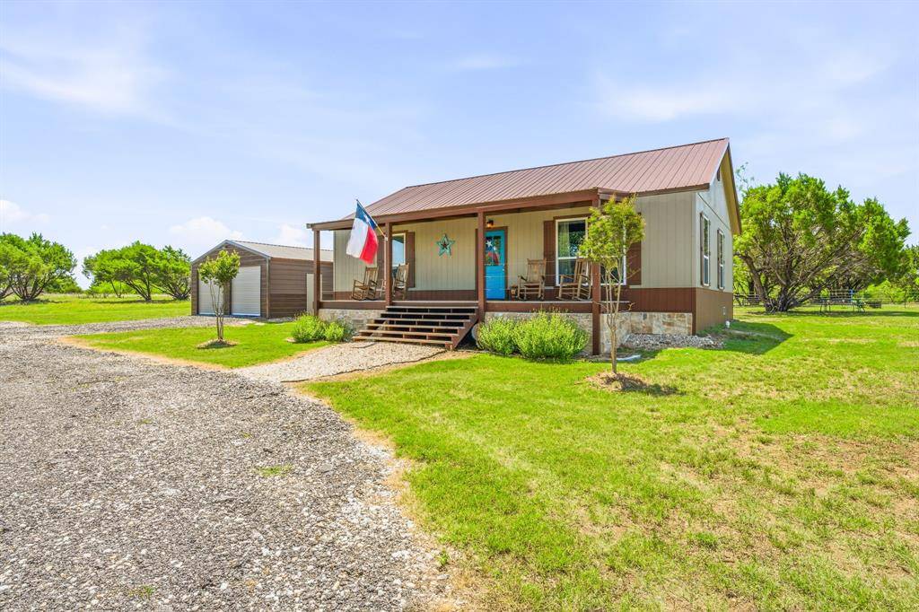 1271 Private 2120 Road, Meridian, TX 76665
