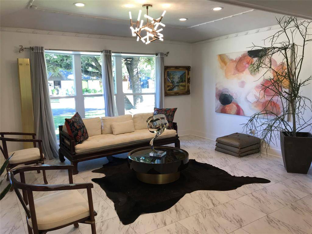 7208 Fernmeadow Drive, Dallas, TX 75248