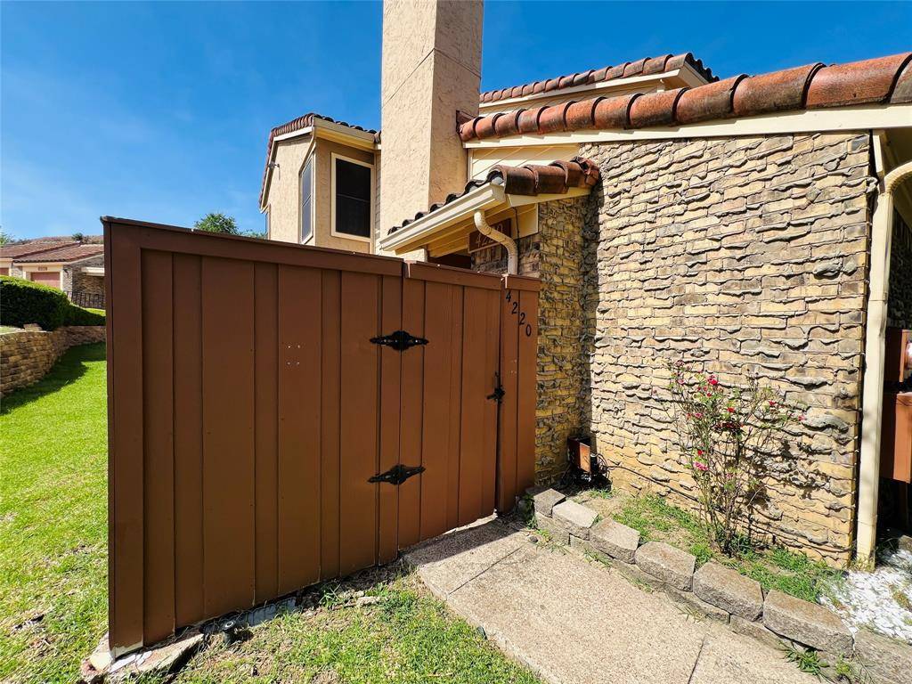 4220 Madera Road, Irving, TX 75038