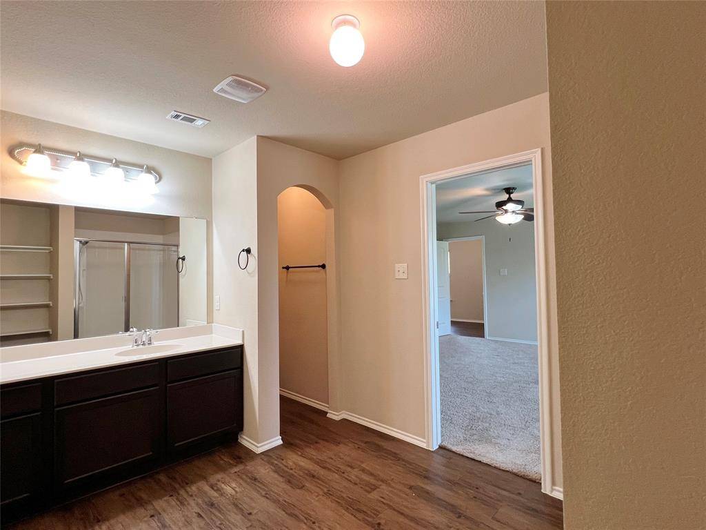 222 Thoroughbred Street, Waxahachie, TX 75165