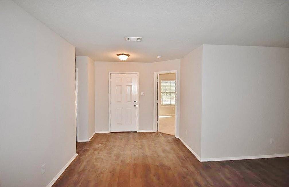 217 Silver Spur Drive, Waxahachie, TX 75165
