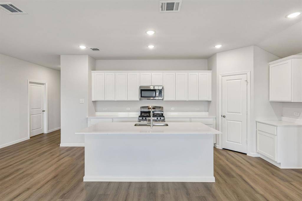 2511 Canadian Way, Crandall, TX 75114