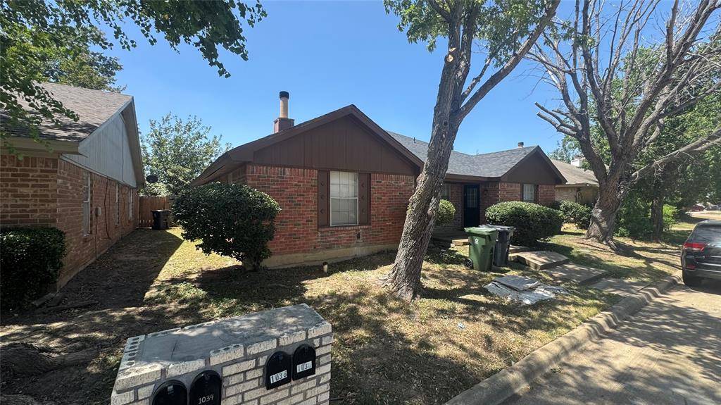 1036 Enfilar Lane, Arlington, TX 76017