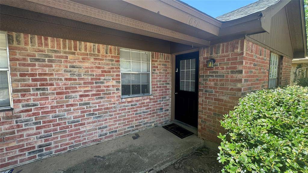 1036 Enfilar Lane, Arlington, TX 76017