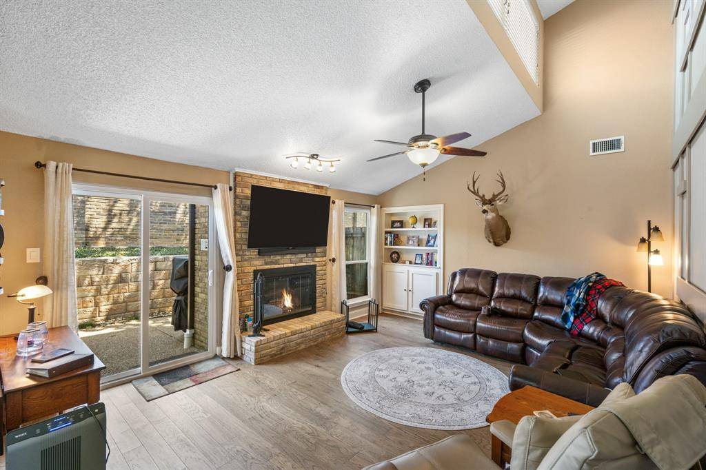 2781 Fairway Park Street, Grand Prairie, TX 75050