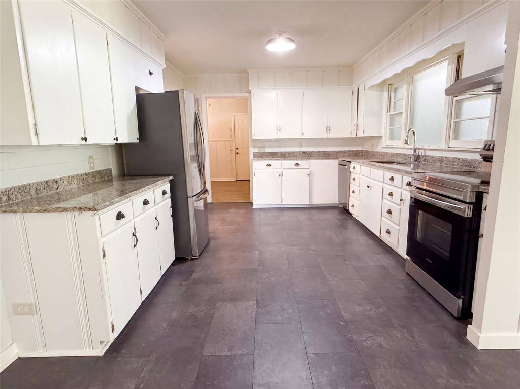 11212 Stuart Street, Brownsboro, TX 75756